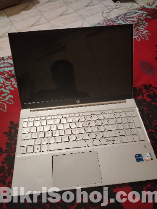 HP Pavilion 15-eg (i7-1165G7 / 16GB 512GB Touch)
